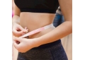 By injecting insulin to lose weight